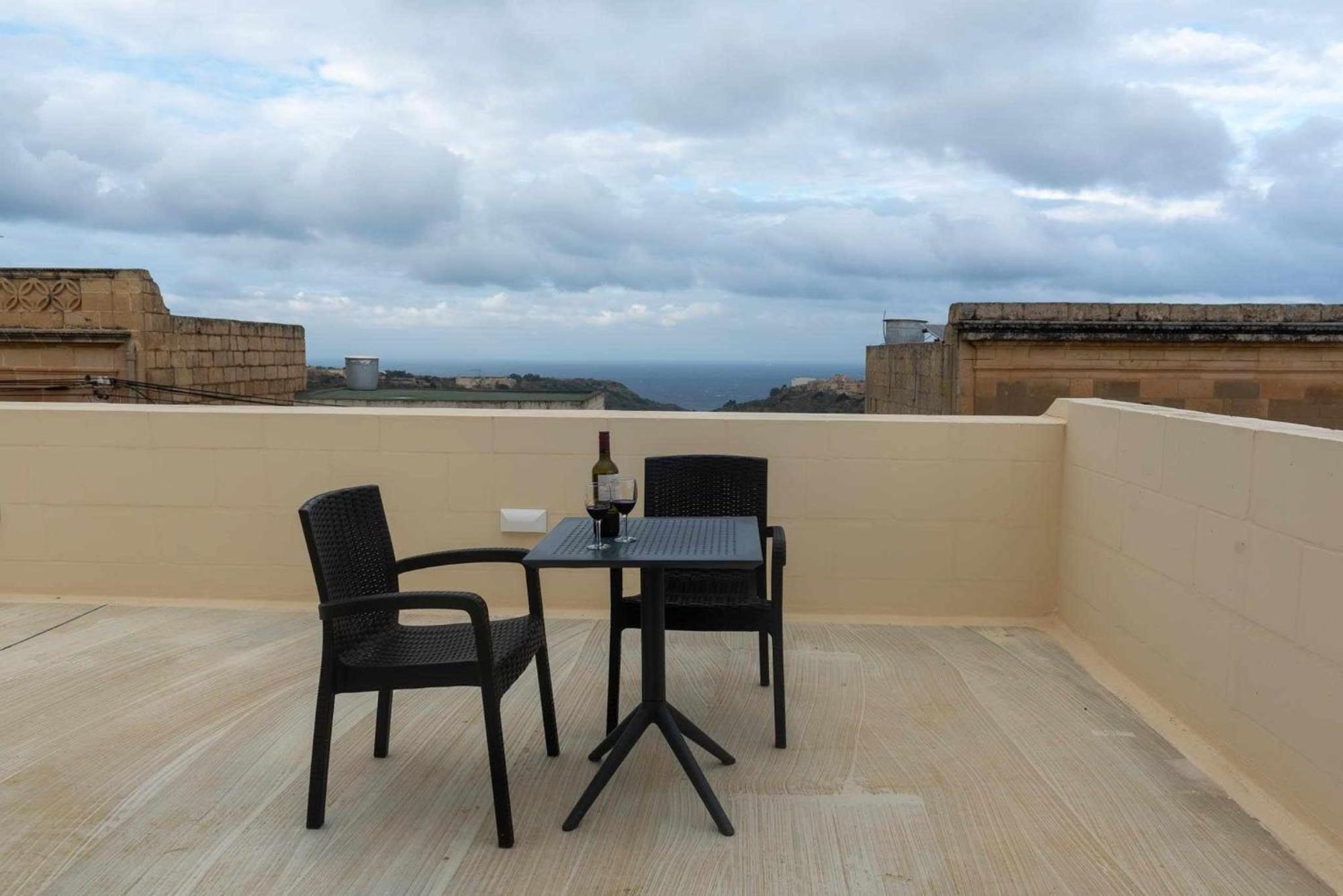 Casa Maria Pia Apartment Надур Екстериор снимка